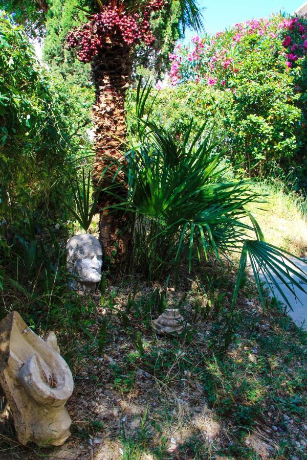 Olive Shade - Apartment Near The Beach Split Exterior foto